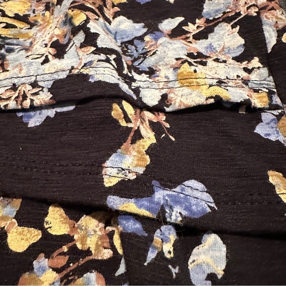 J. Jill size small tiered front tunic, black floral, cotton blend - Picture 11 of 11